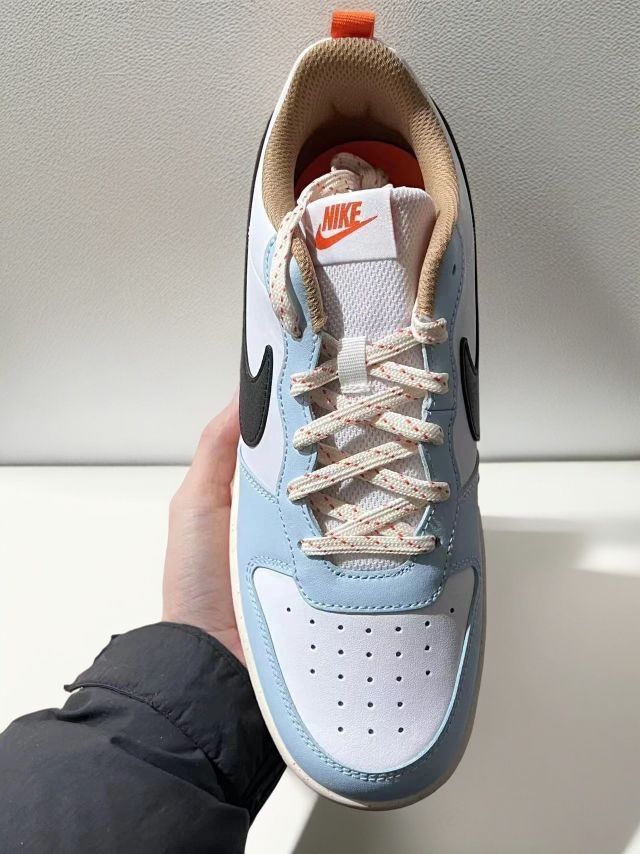 Nike Court Borough 2,复古篮球风的舒适之选