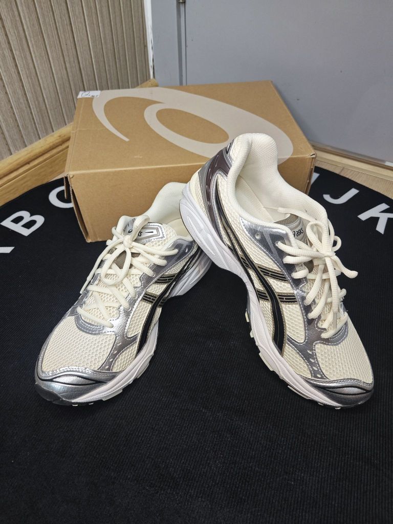 最近很火的kayano14他好穿吗？🤔