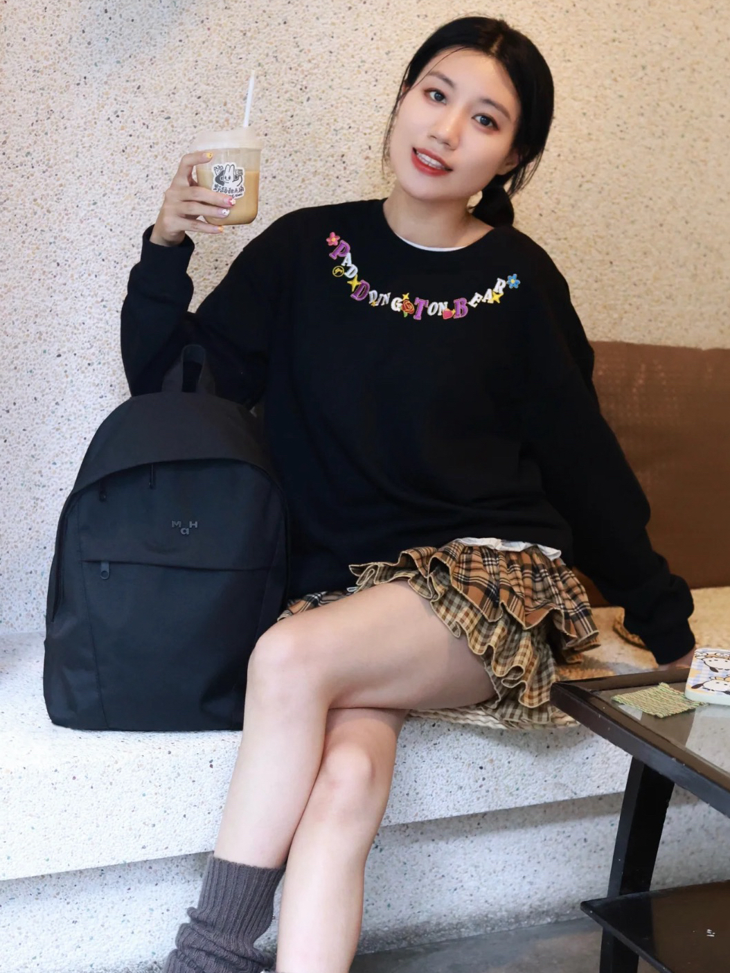 你的衣橱缺件这样的圆领卫衣！👕