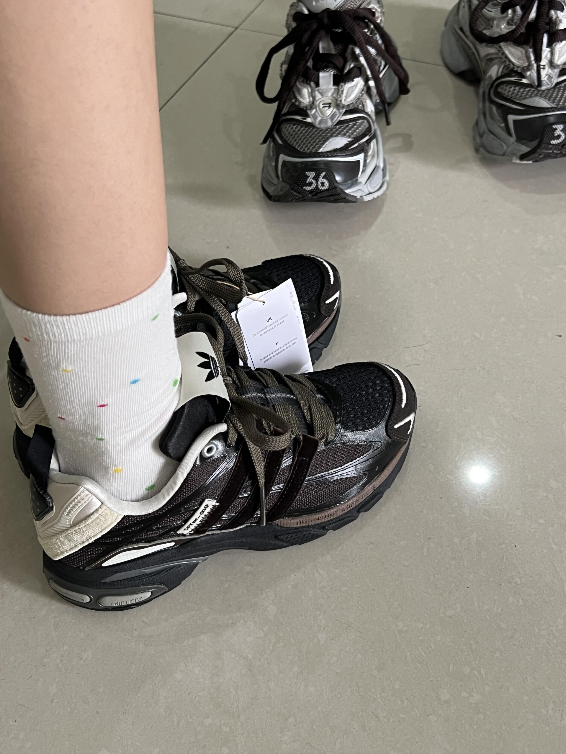 adidas X sftm 联名新款运动鞋