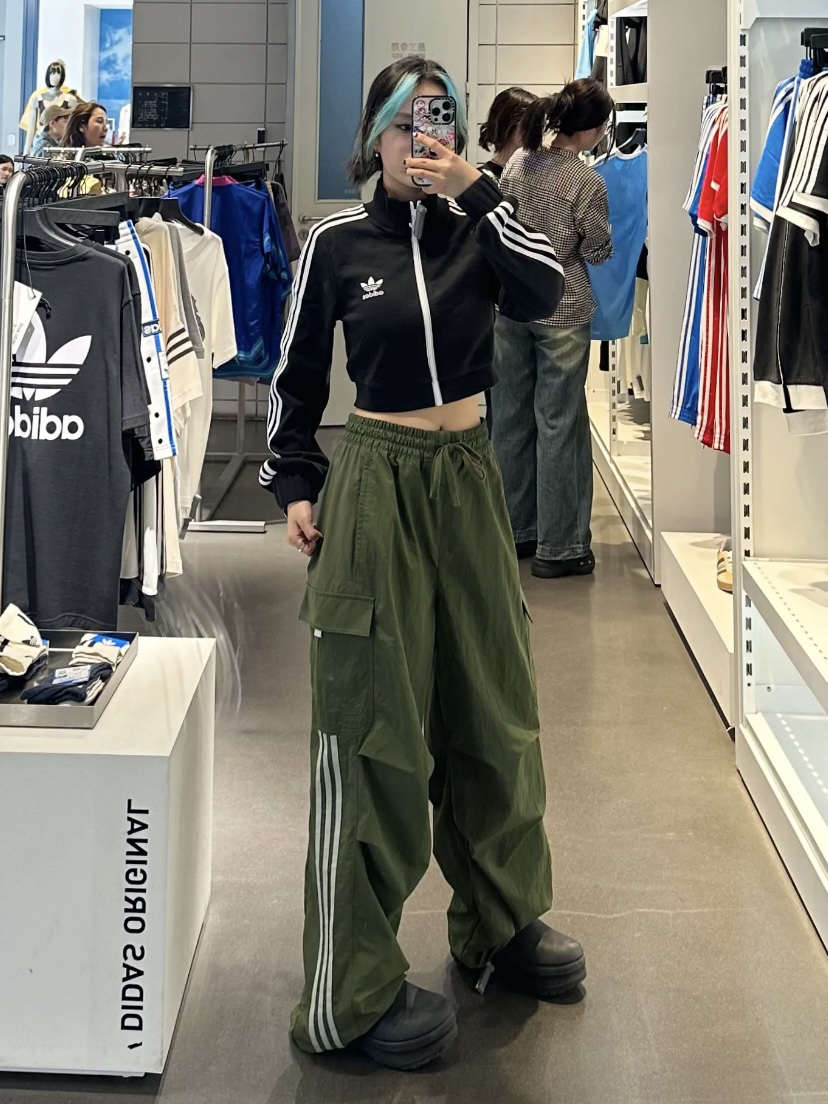 夏天穿起来 超舒服的版型工装裤！！！