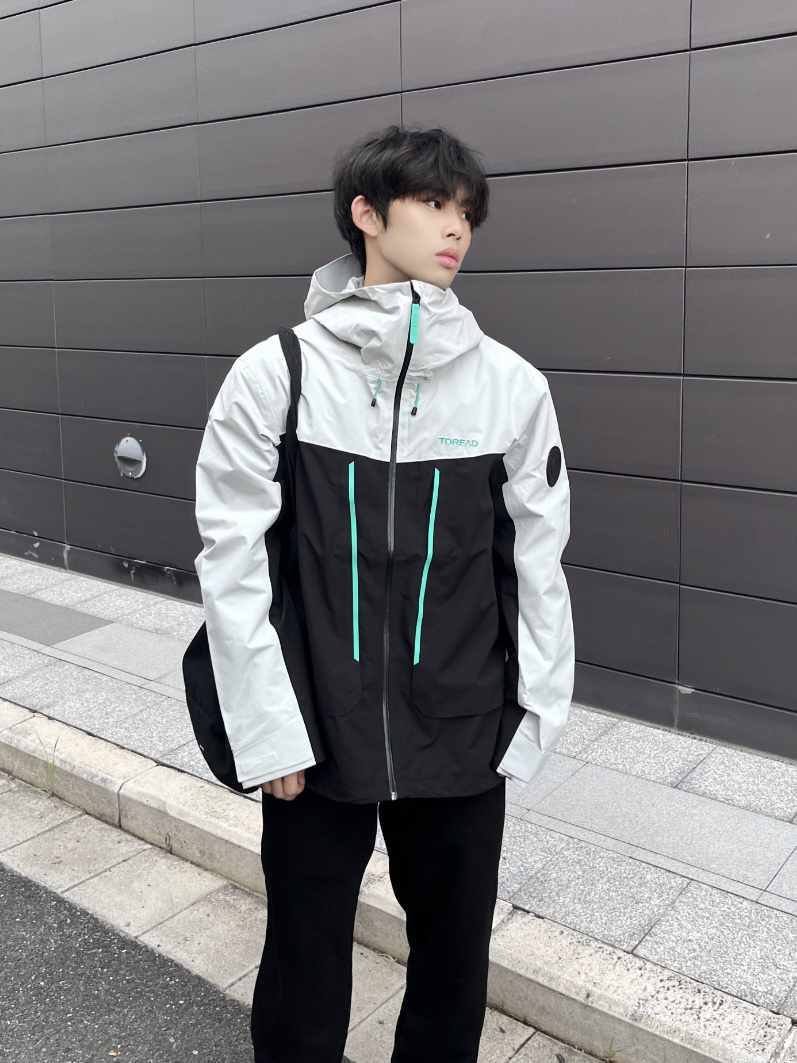 今日穿搭 探路者冲锋衣真的很nice