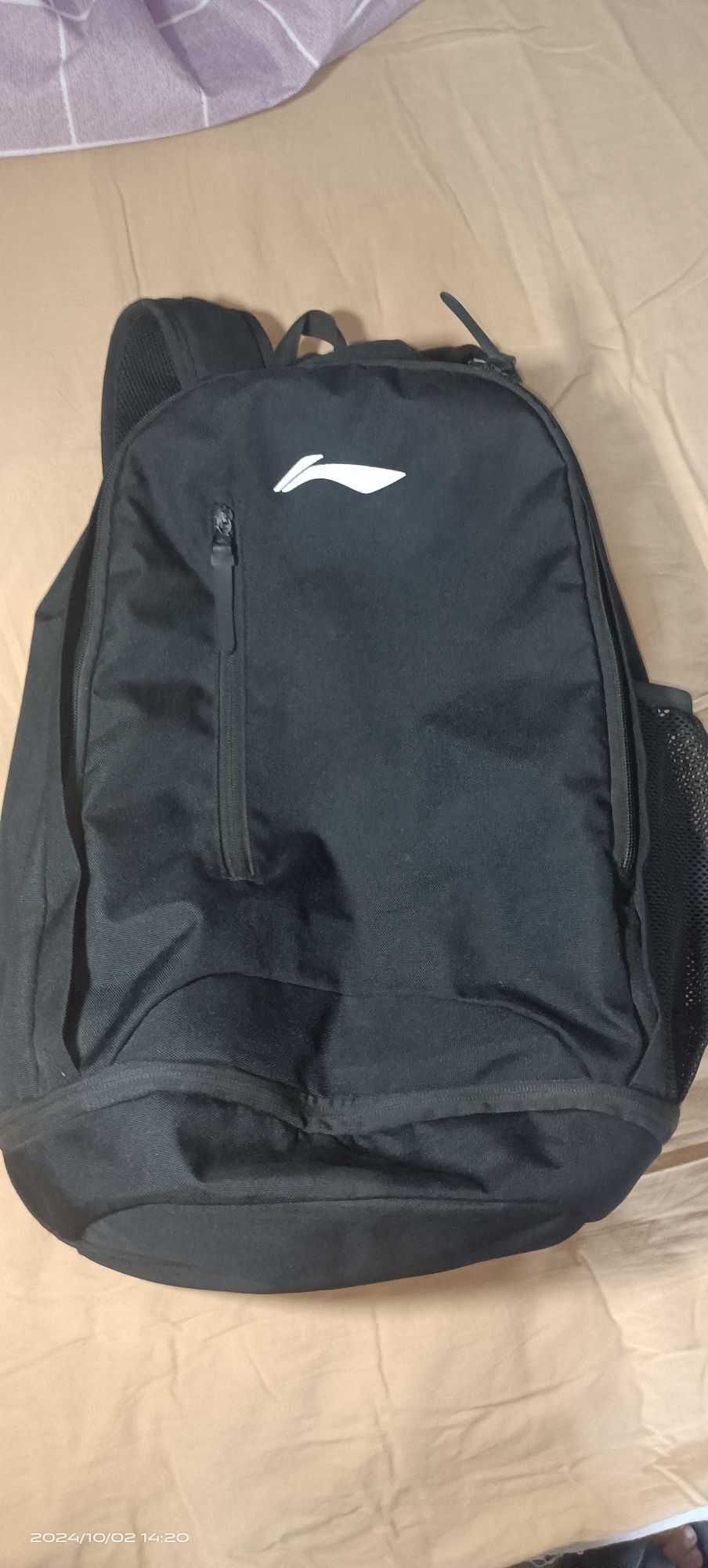 背着特别舒服空间挺大
