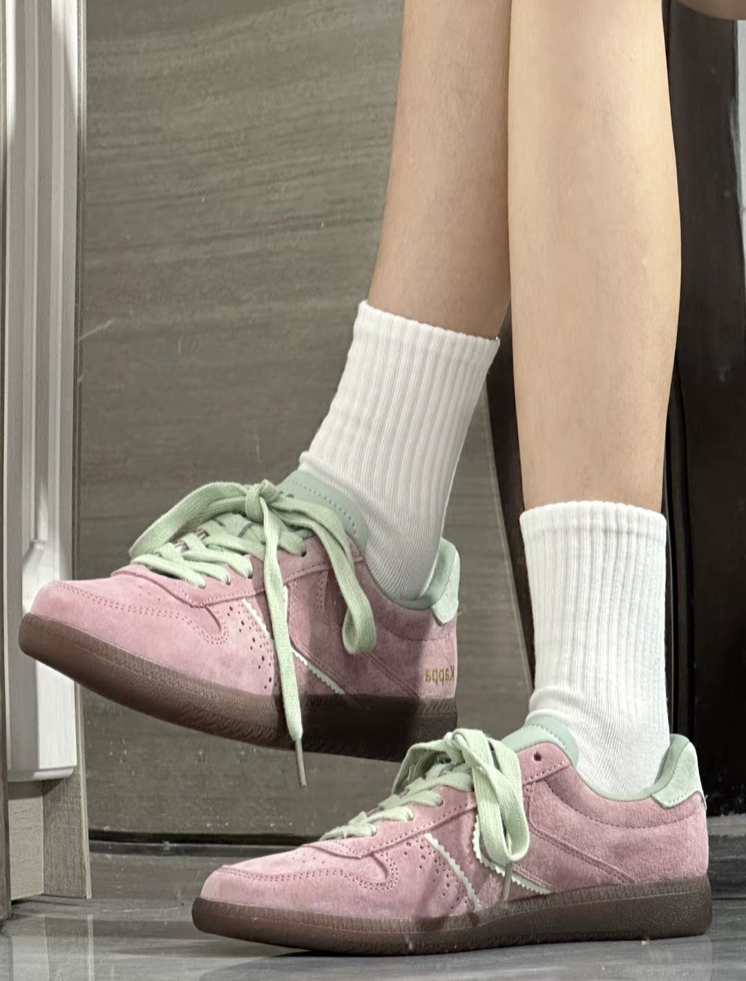 扑面而来的清新感↔️粉绿德训鞋真的超绝❗❗