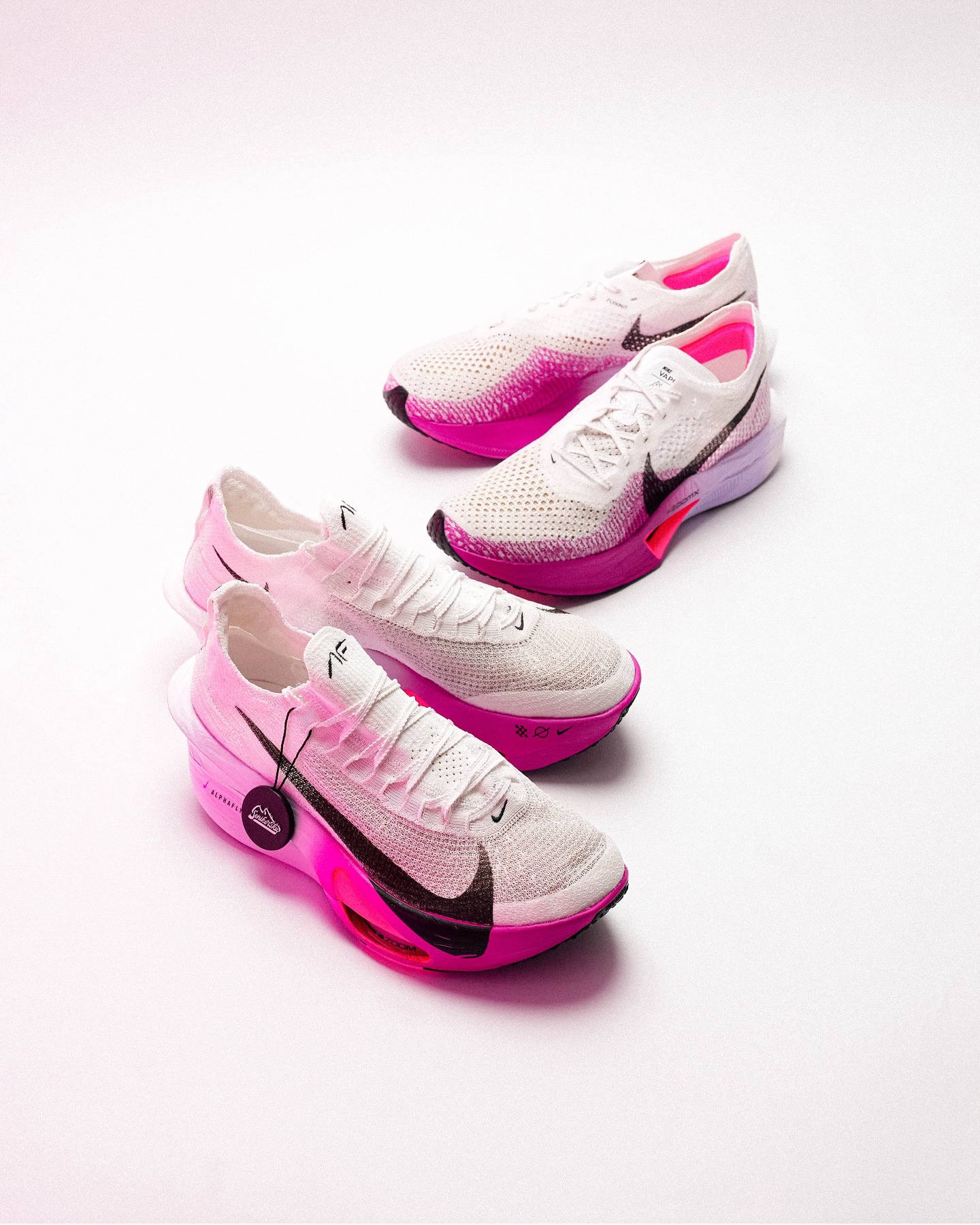 NIKE