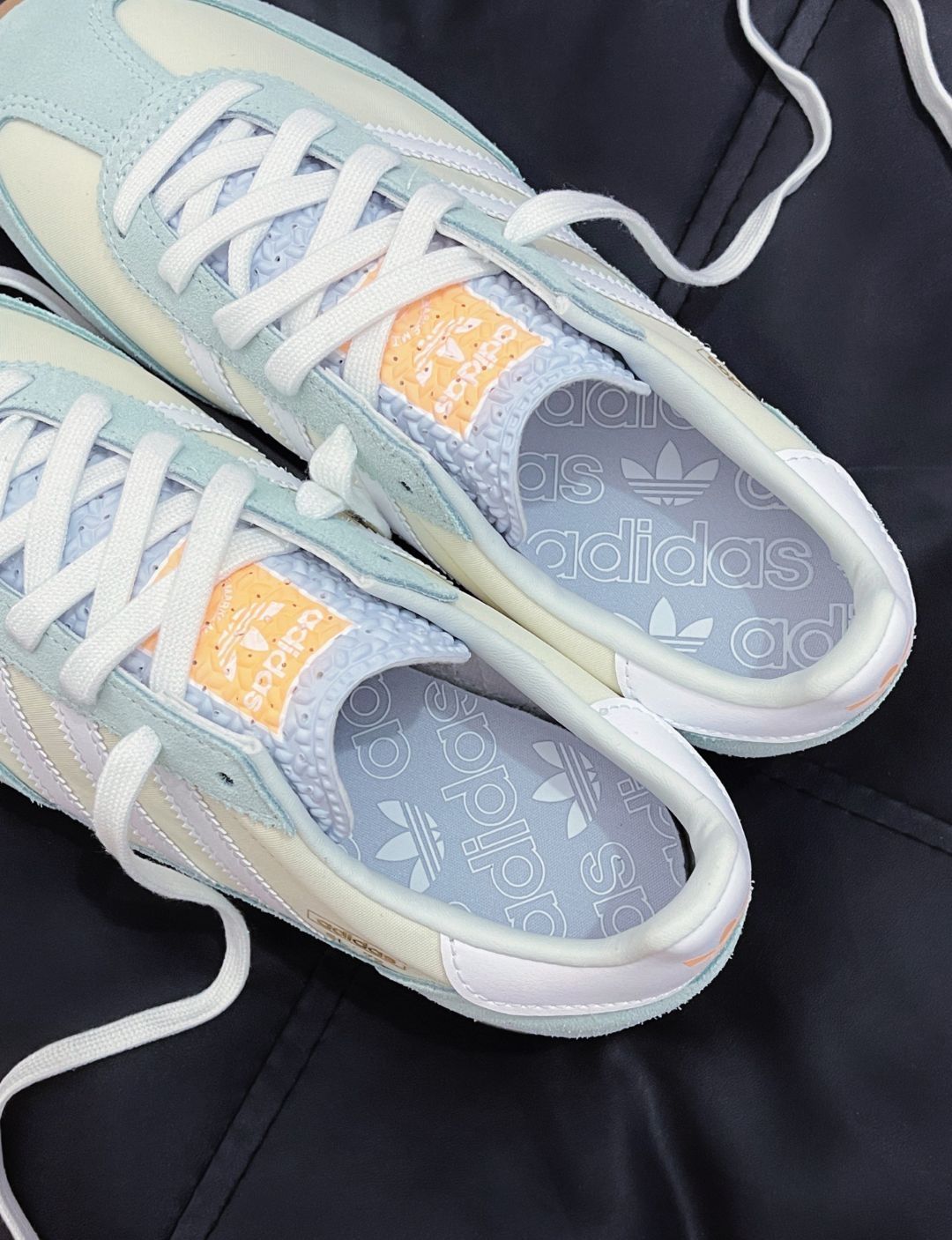 海盐橘子气泡水🧚♀️阿迪这双泰泰泰适合初秋啦!