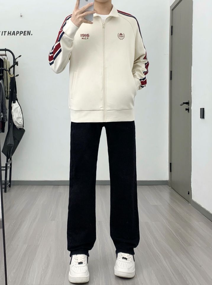 这套上身真的绝了！！！👔 #Kappa  
👖 #UNKNOWTAL  
喜欢的点赞支持一下吧～