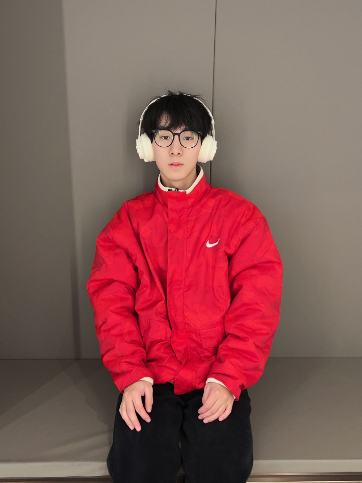Nike 红色双面夹克太酷啦