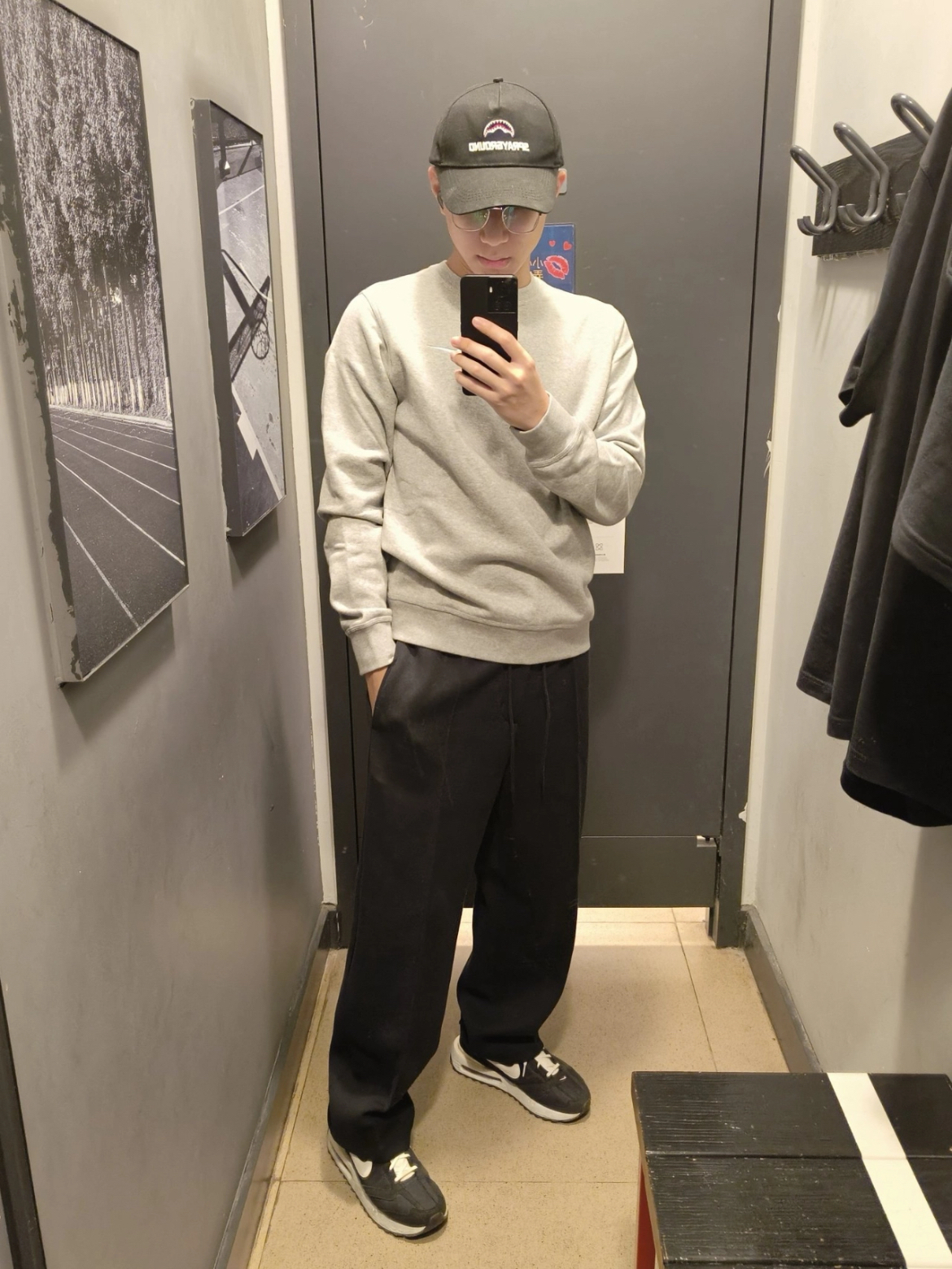 Nike 实用又舒适的休闲长裤