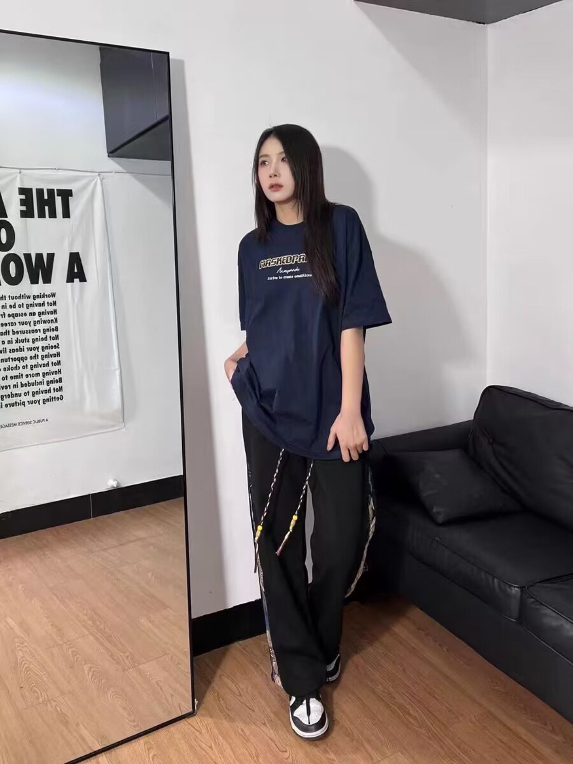 查尔斯桃心 上身非常有型的休闲长裤