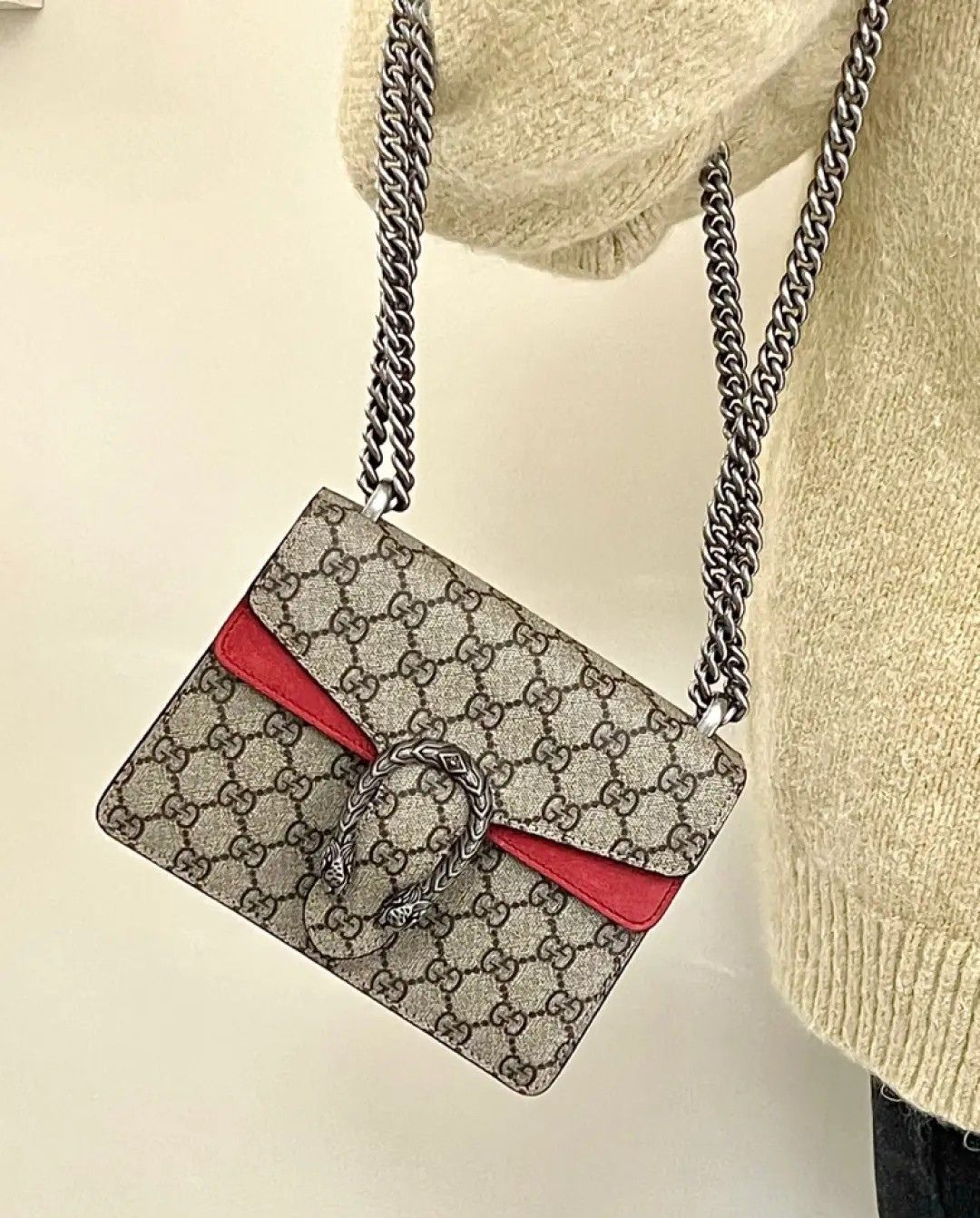 5折半价入手得 Gucci 红边酒神