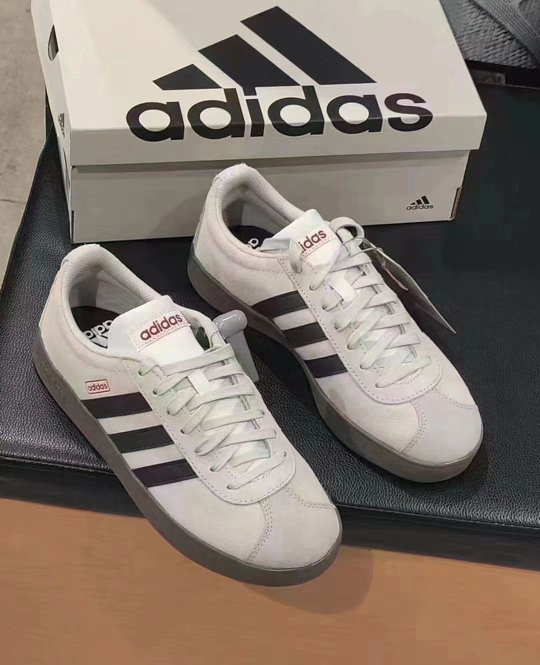 200出头的阿迪小板鞋真的超级好看