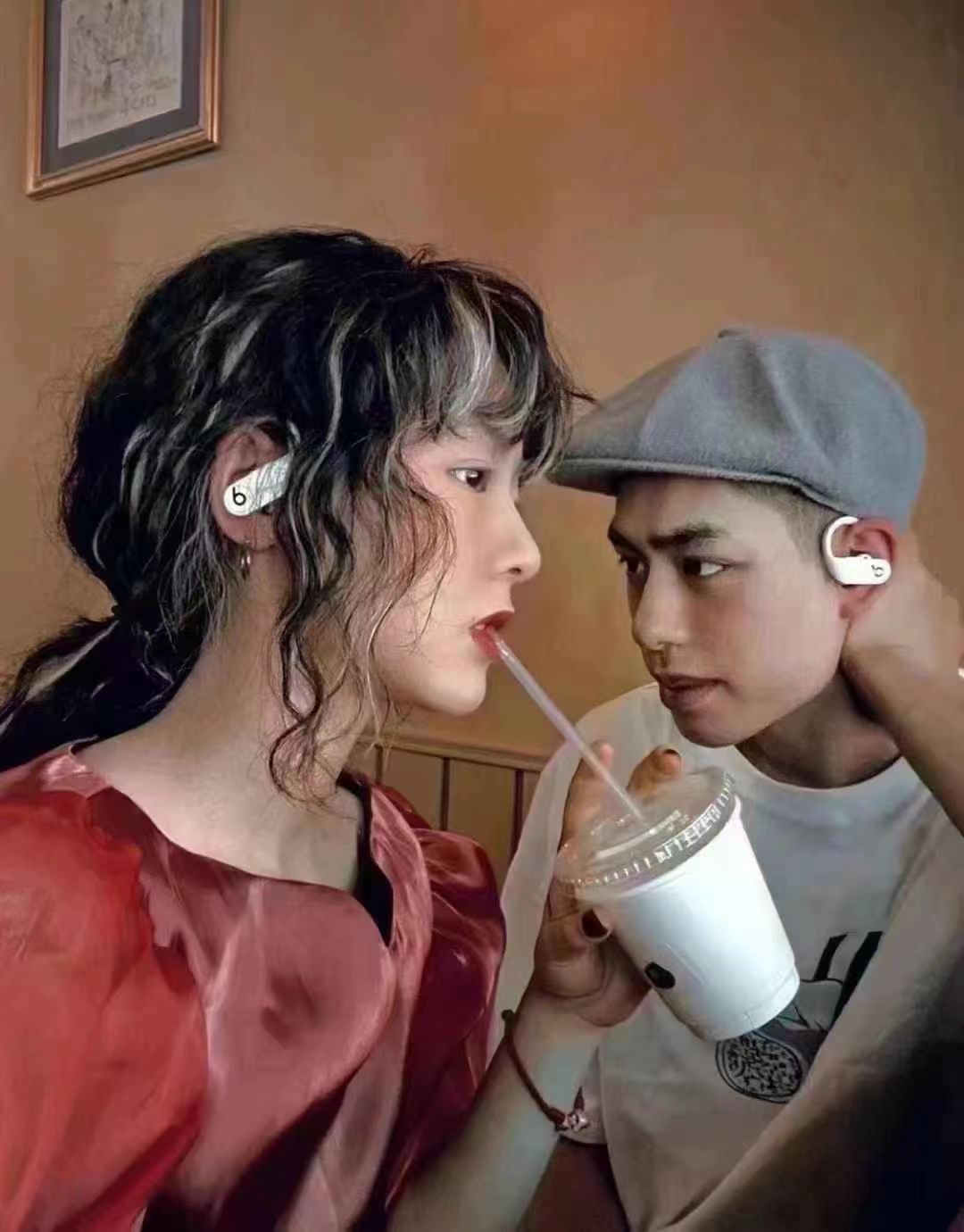 运动必备，健身专享
Powerbeats Pro 是一款专为运动而生的真无线耳机