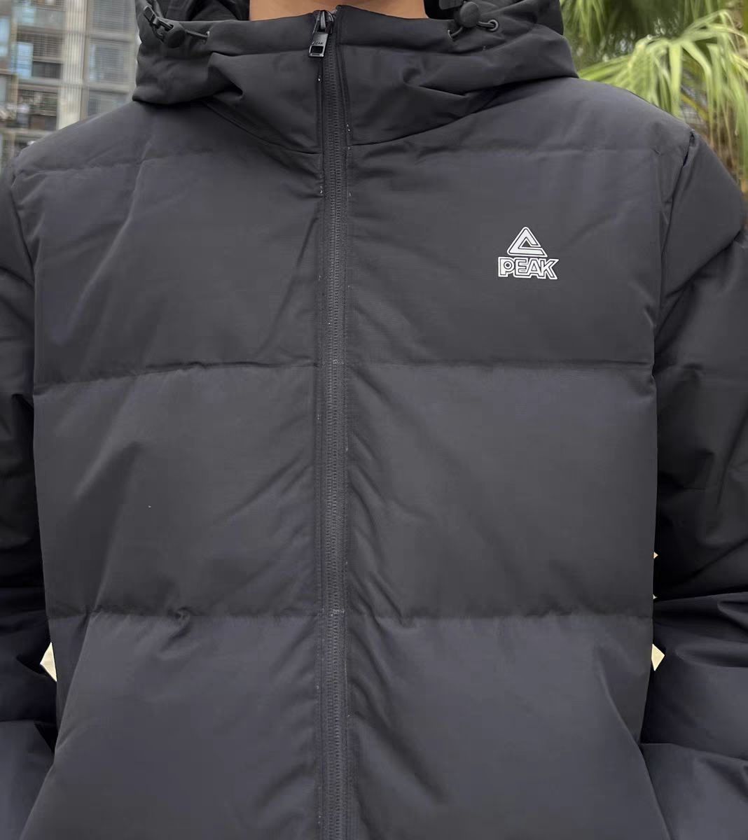 这件棉服真的太赞了！穿上它，感觉就像被温暖的阳光包围一样☀️。