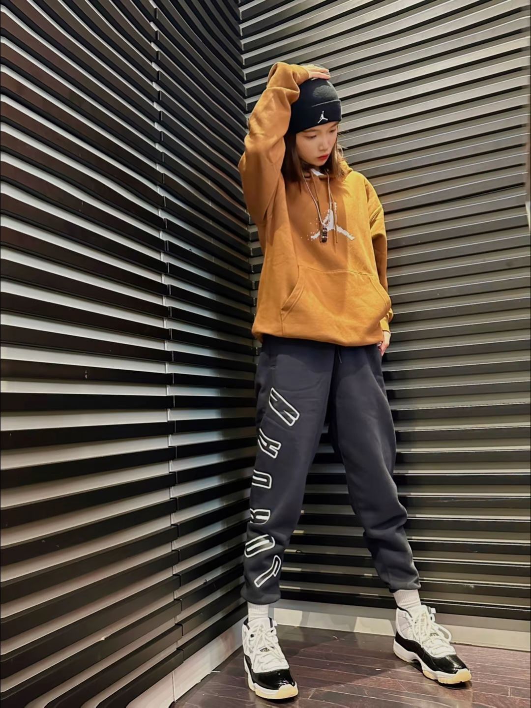 ✨潮流不撞衫🔥 Jordan Brand新款美拉德耐穿加绒套头连帽长袖卫衣