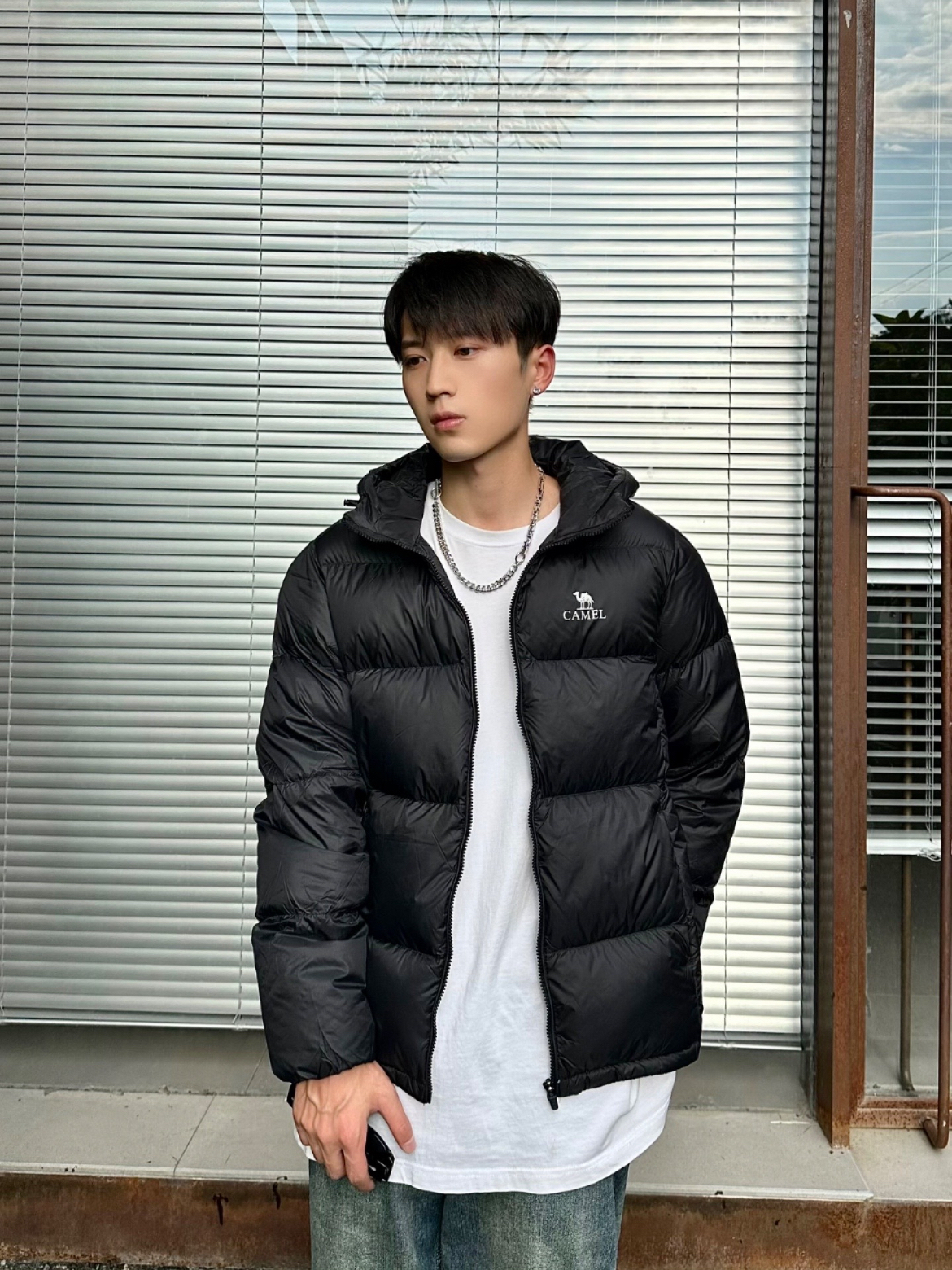 Camel 超保暖的短款羽绒服在这里