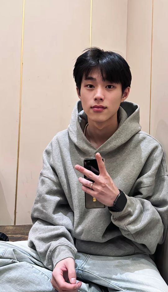 身高|体重185cm，68kg