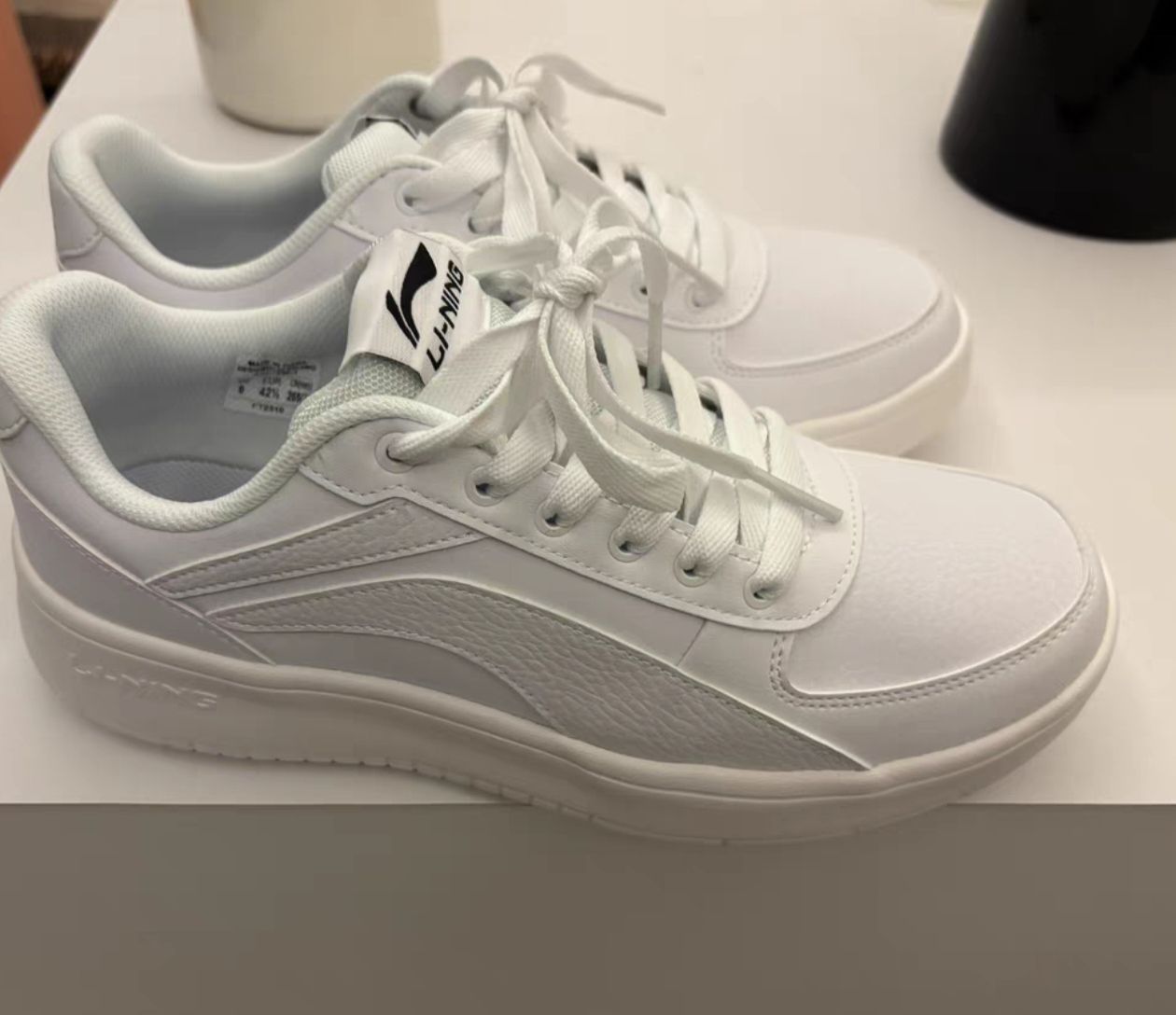 百搭小白鞋就选这一款