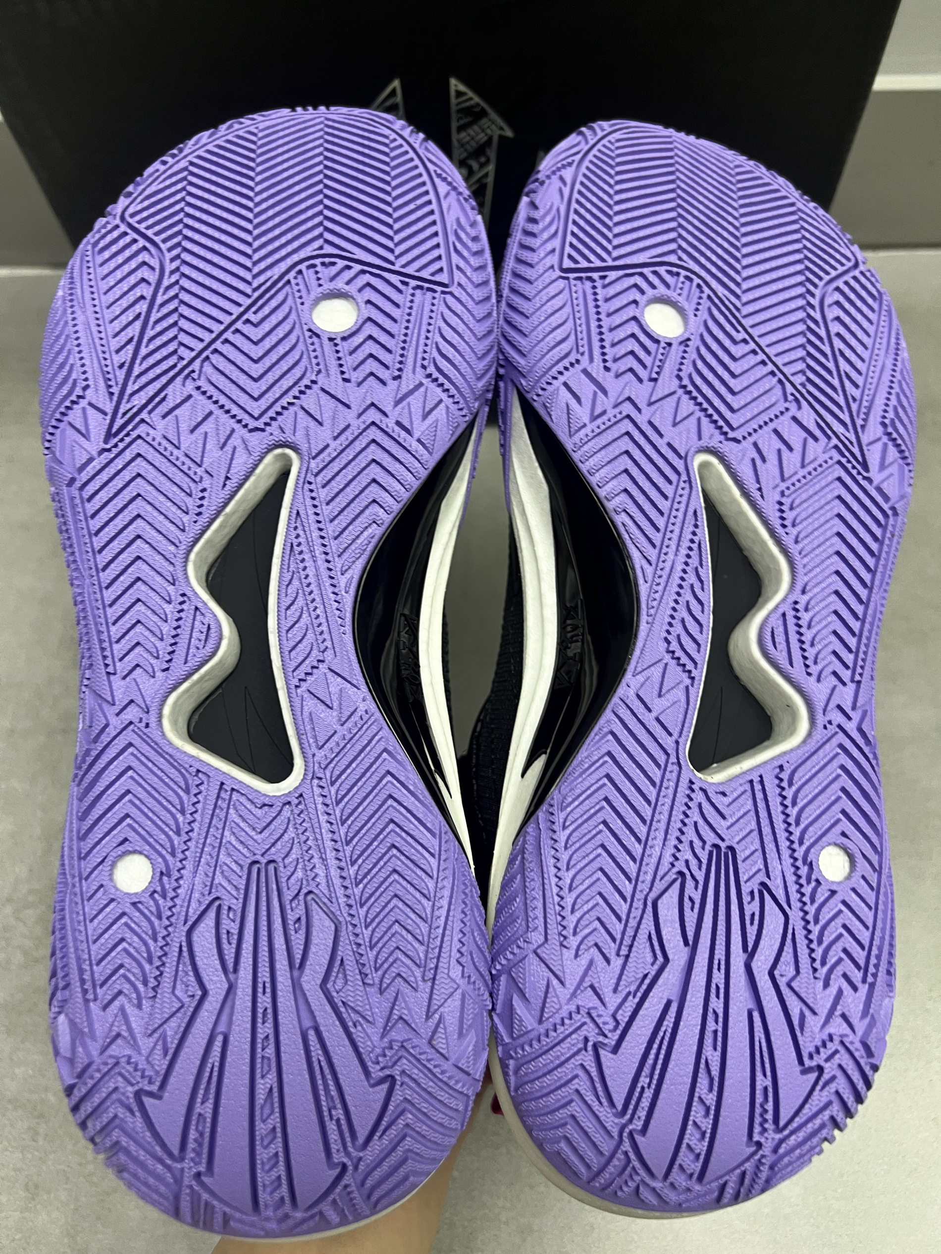 欧文先驱一代这个配色不错哦！