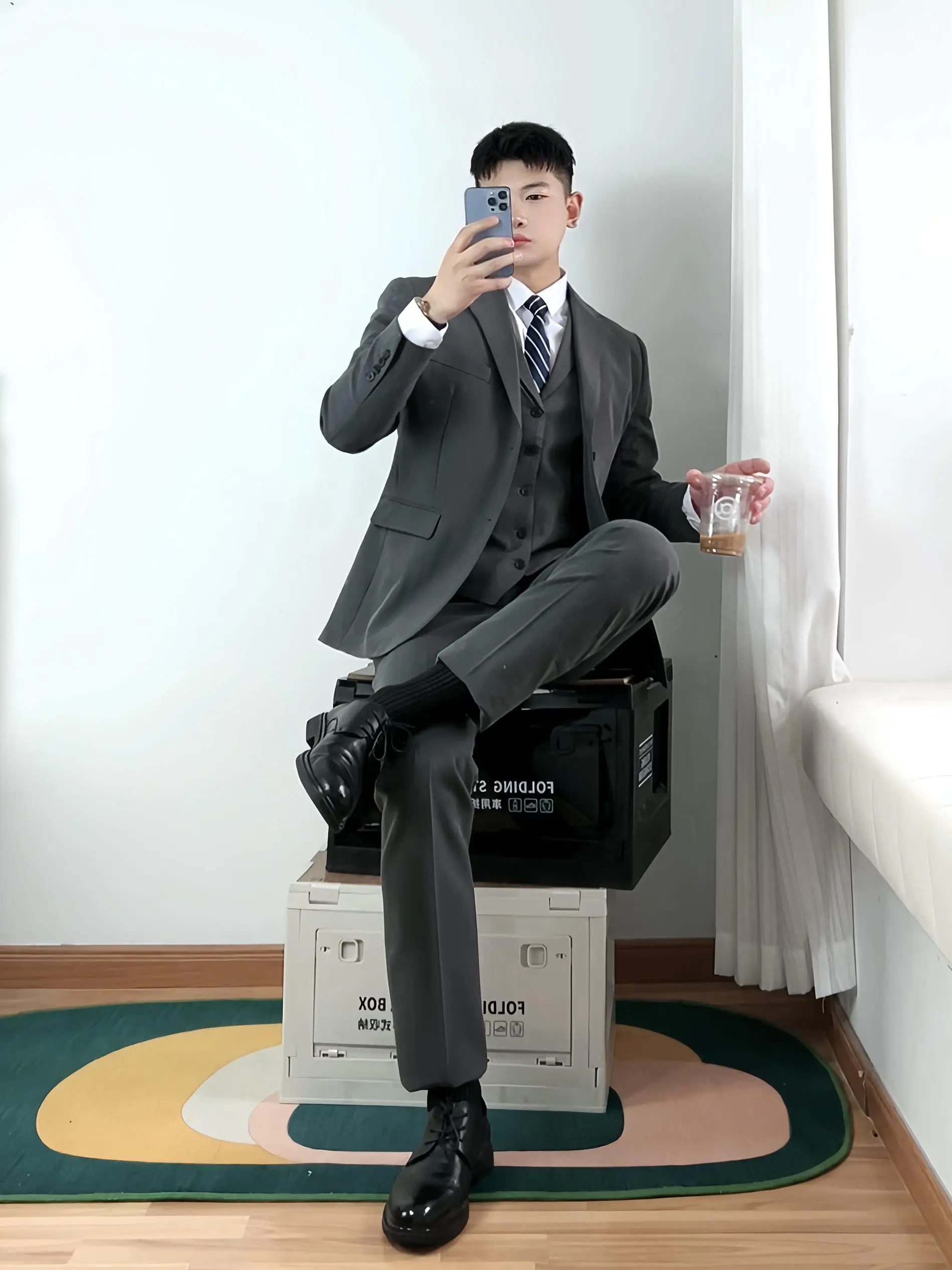 心动的职场穿搭👔 | 男人味“西装灰”🩶