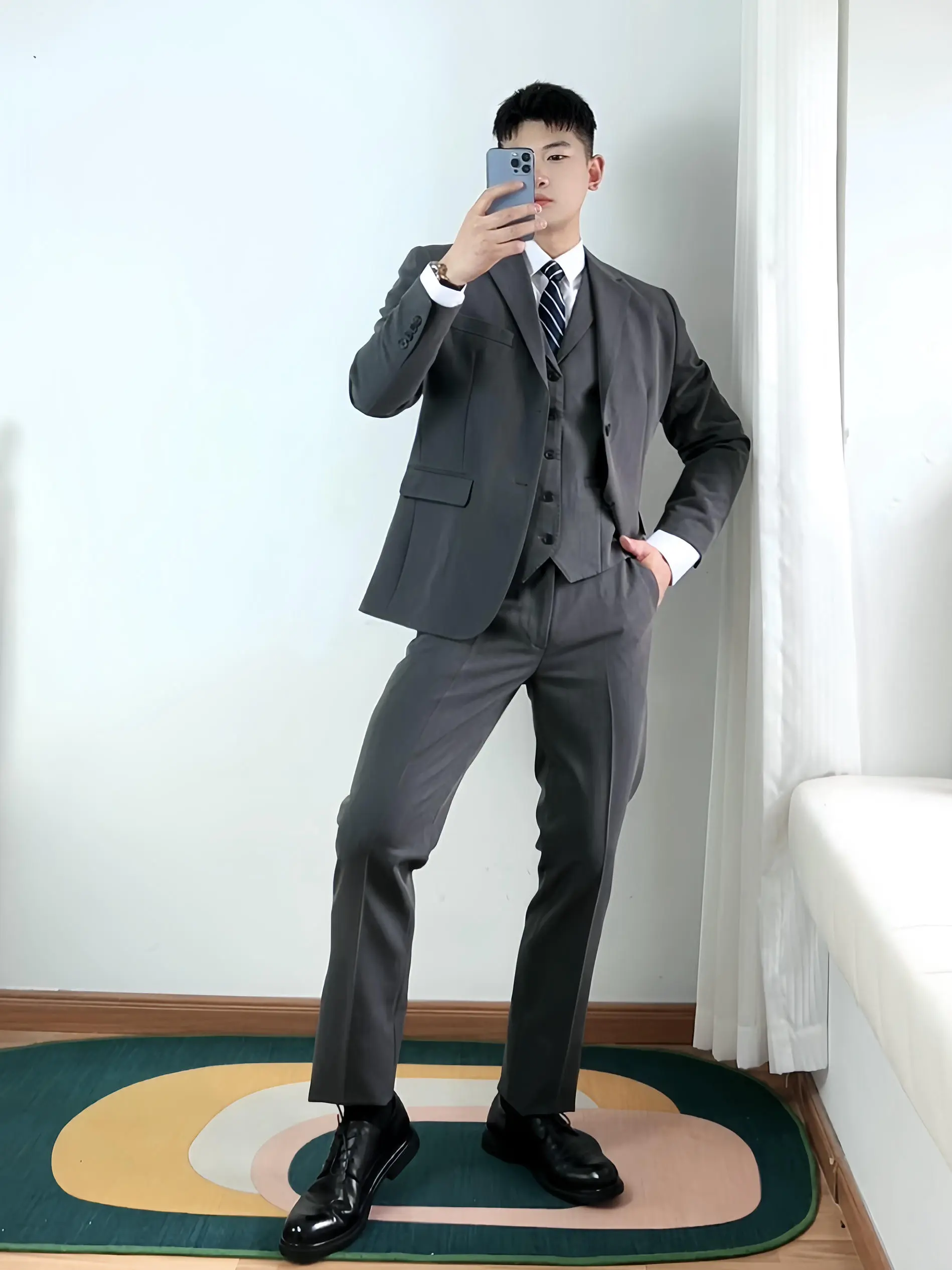 心动的职场穿搭👔 | 男人味“西装灰”🩶