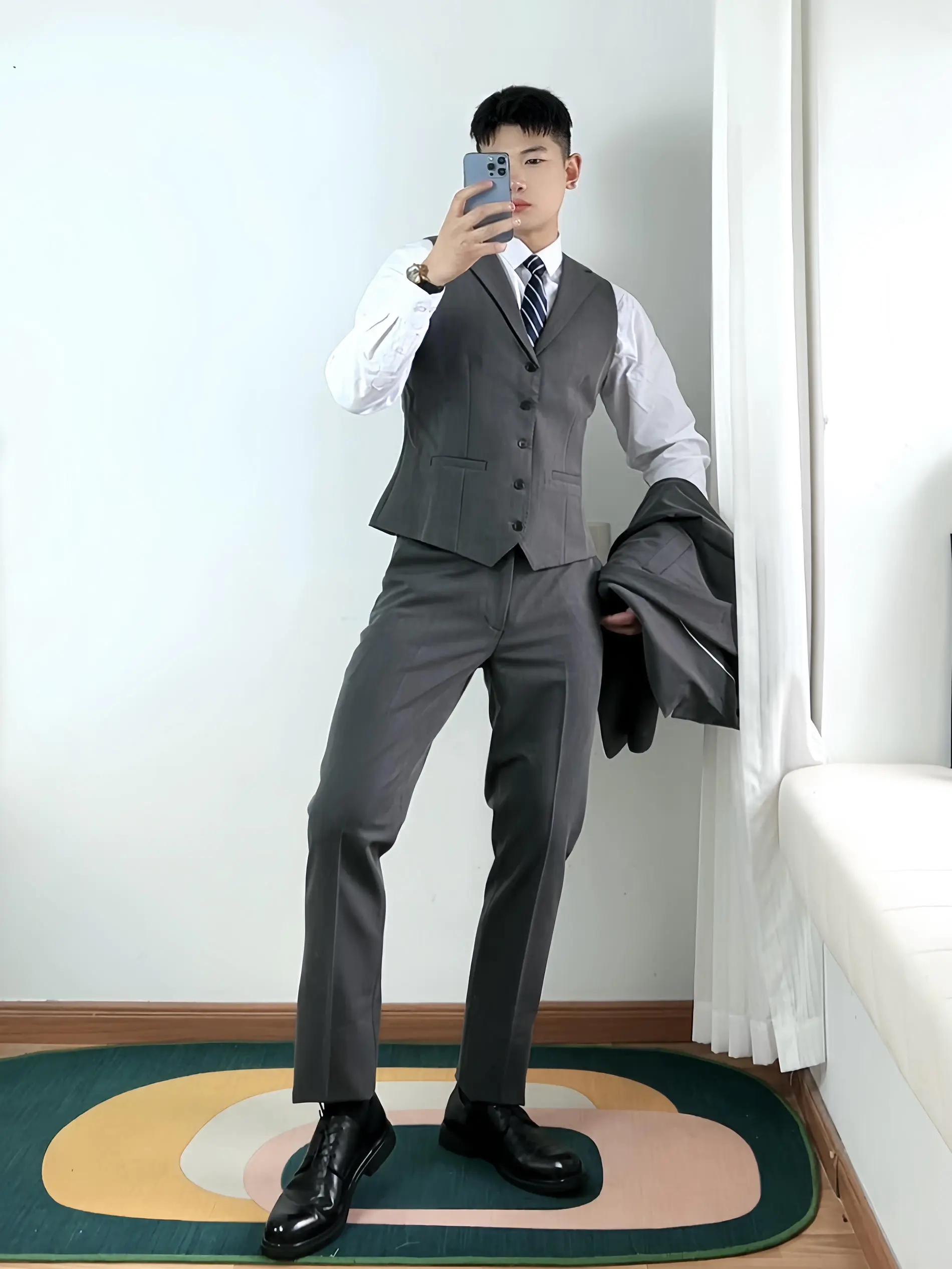 心动的职场穿搭👔 | 男人味“西装灰”🩶