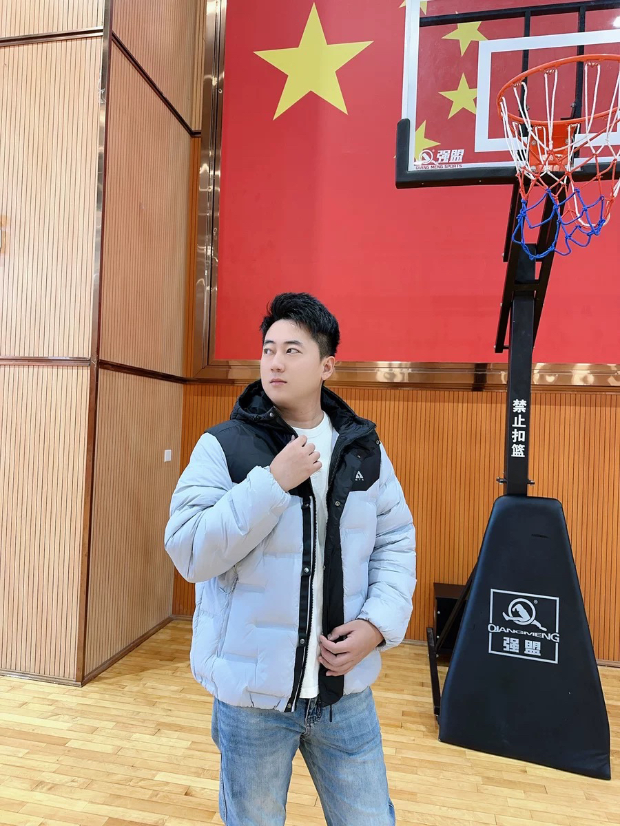 简约秋冬OOTDI冬季保暖还得是羽绒服