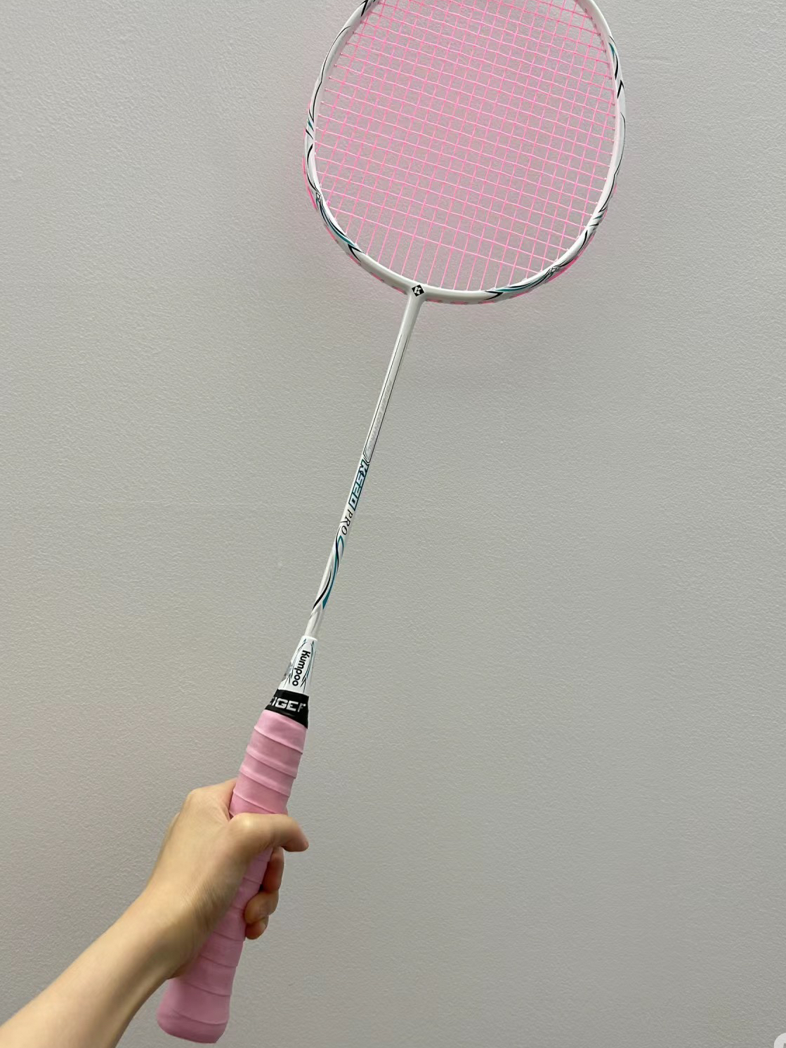 颜值最高的羽毛球 薰风 K520
薰风K