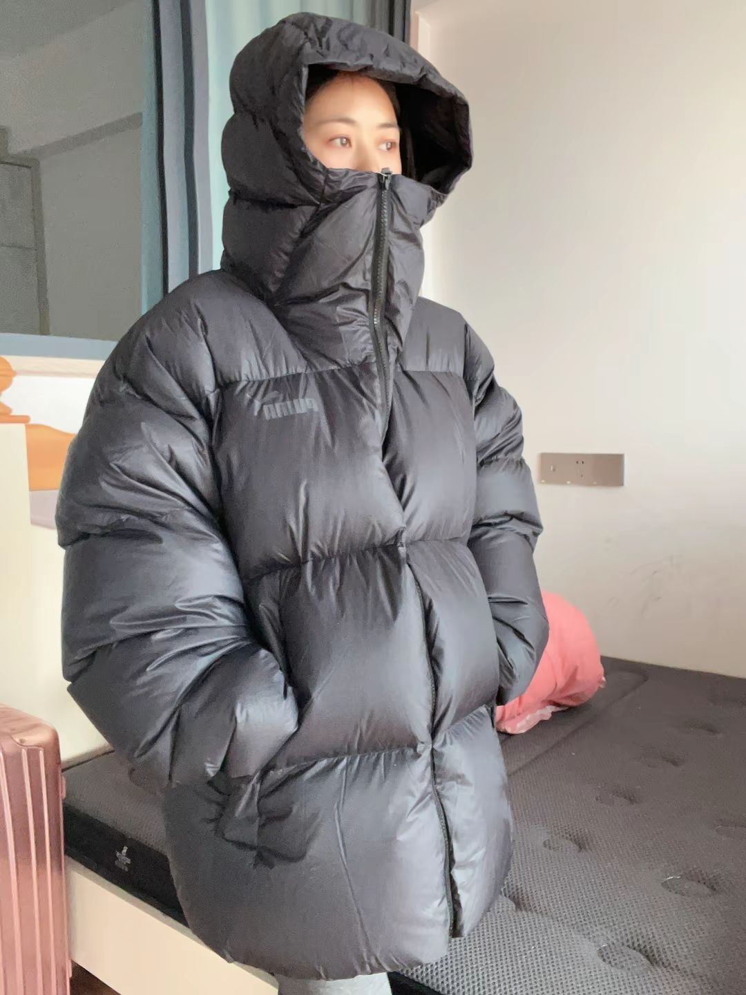🔥Puma短款加厚保暖长袖拉链连帽羽绒服，保暖又时尚！❄️