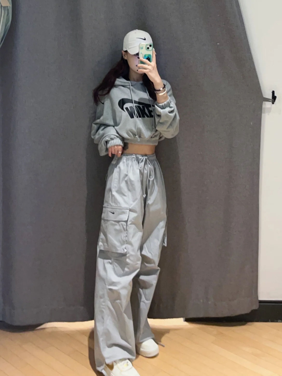 Nike 最近爱上的机能风长裤