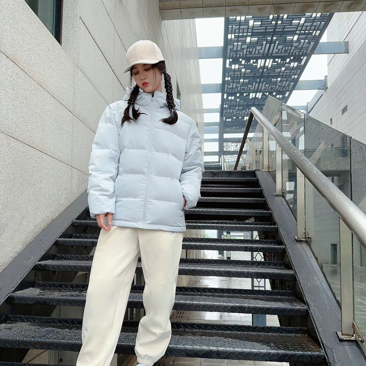 OOTD I 冬日浅色系清爽穿搭