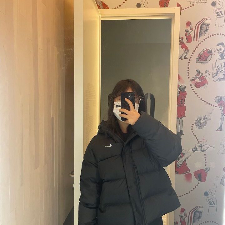 🌟💥爆款来袭！耐克这款纯色防风直筒拉链连帽长袖短款羽绒服，真的是太赞了！