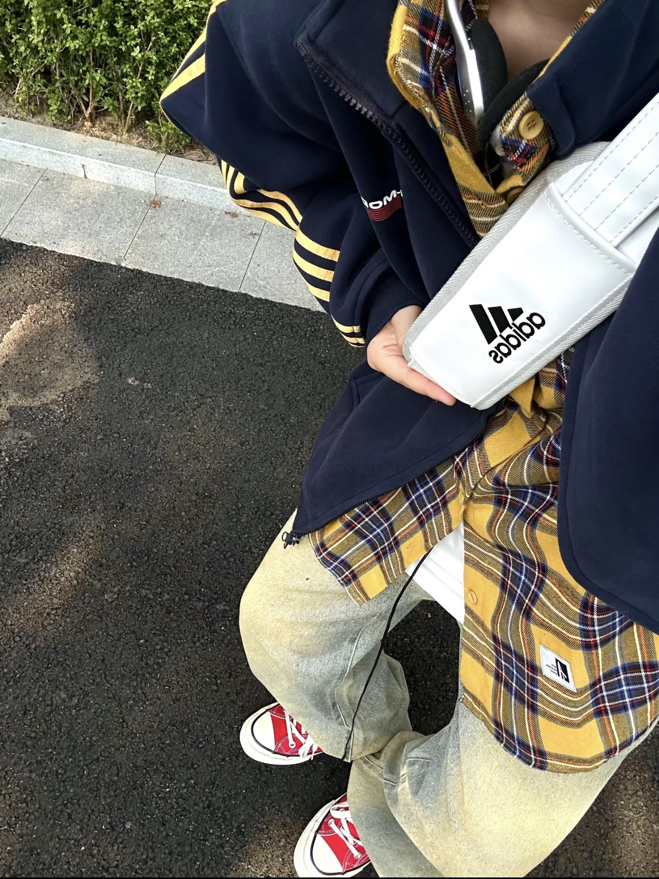 今日份秋季新look #明星秋季穿搭指南 #秋季外套合集 ＃点缀我的秋季穿搭 ＃秋日少年感穿搭