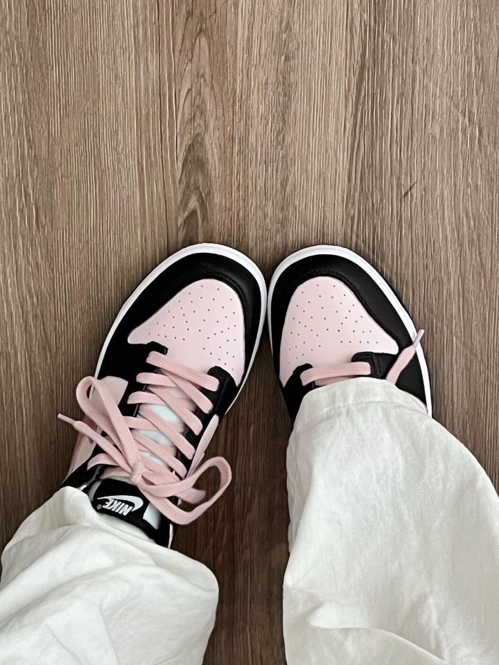 秋游穿这双Nike樱花粉真的鲨疯啦！！🌸
