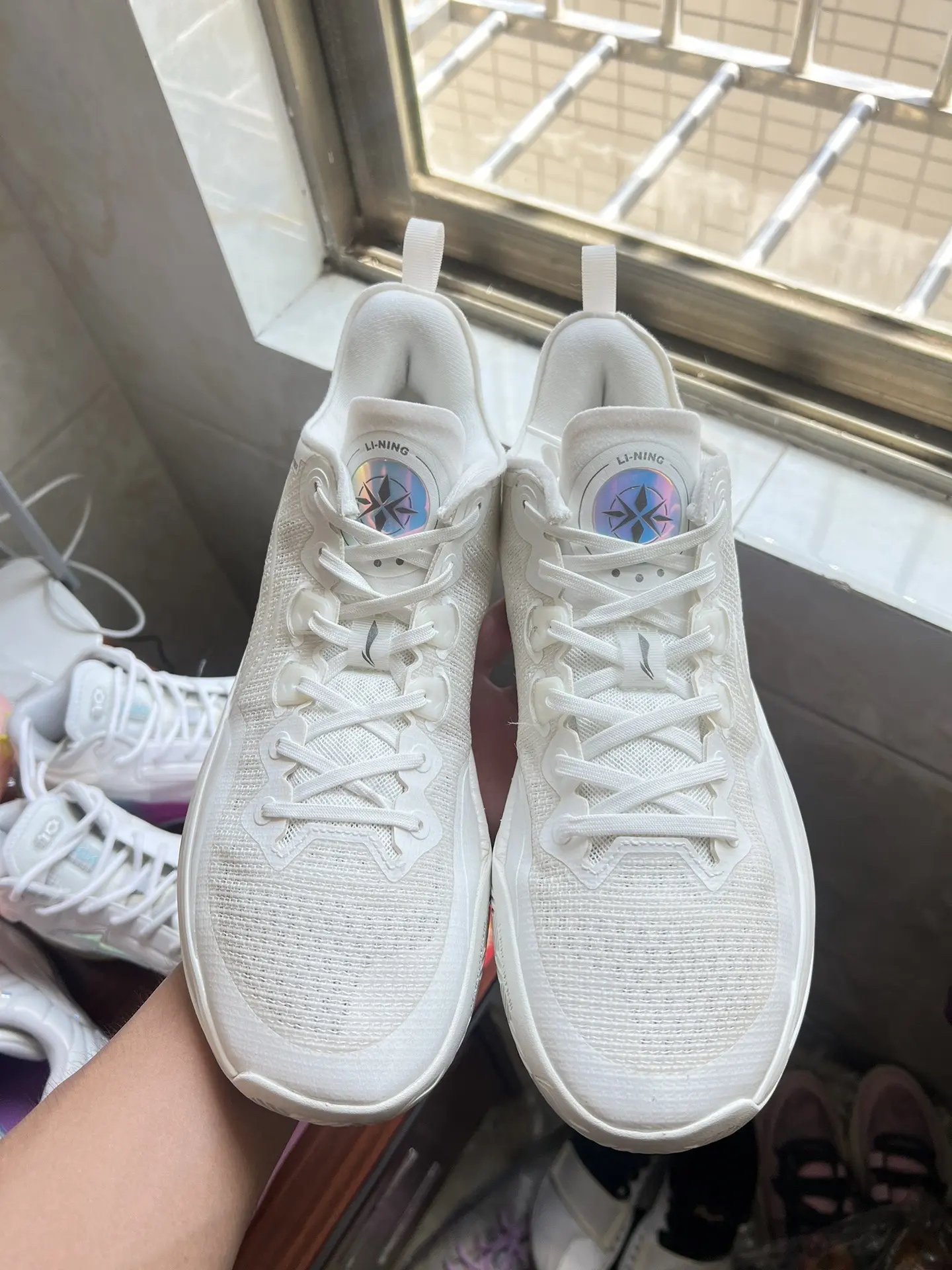 李宁利刃3V2