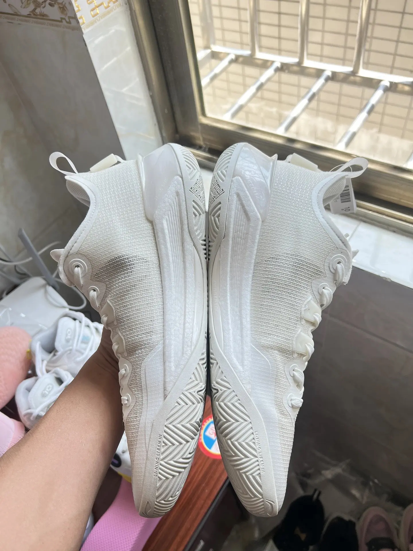 李宁利刃3V2