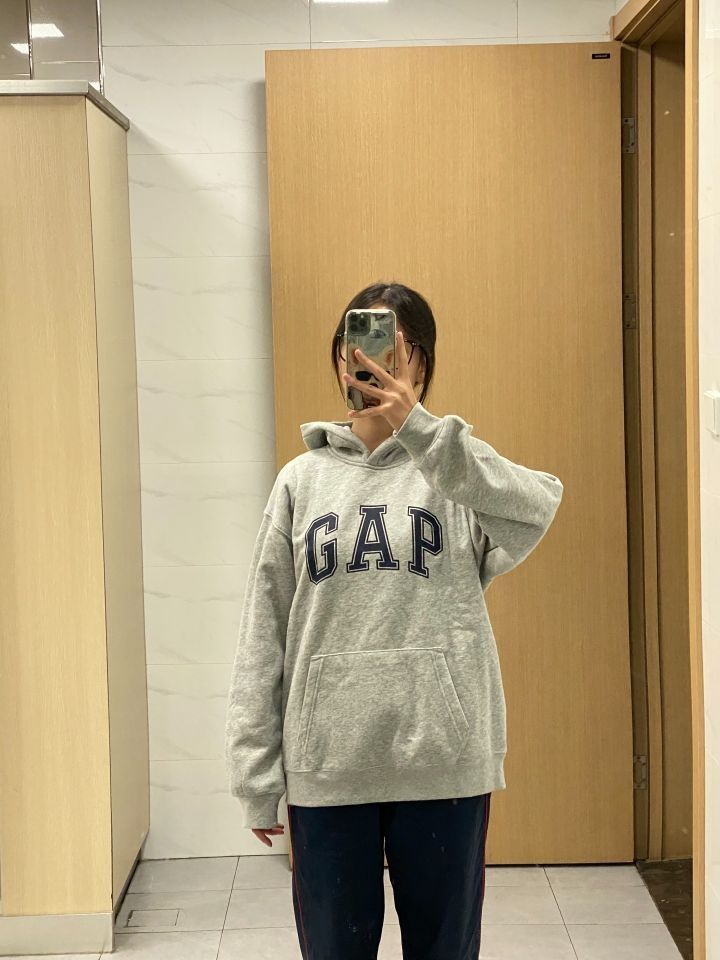 这件连帽卫衣可太有氛围感了！