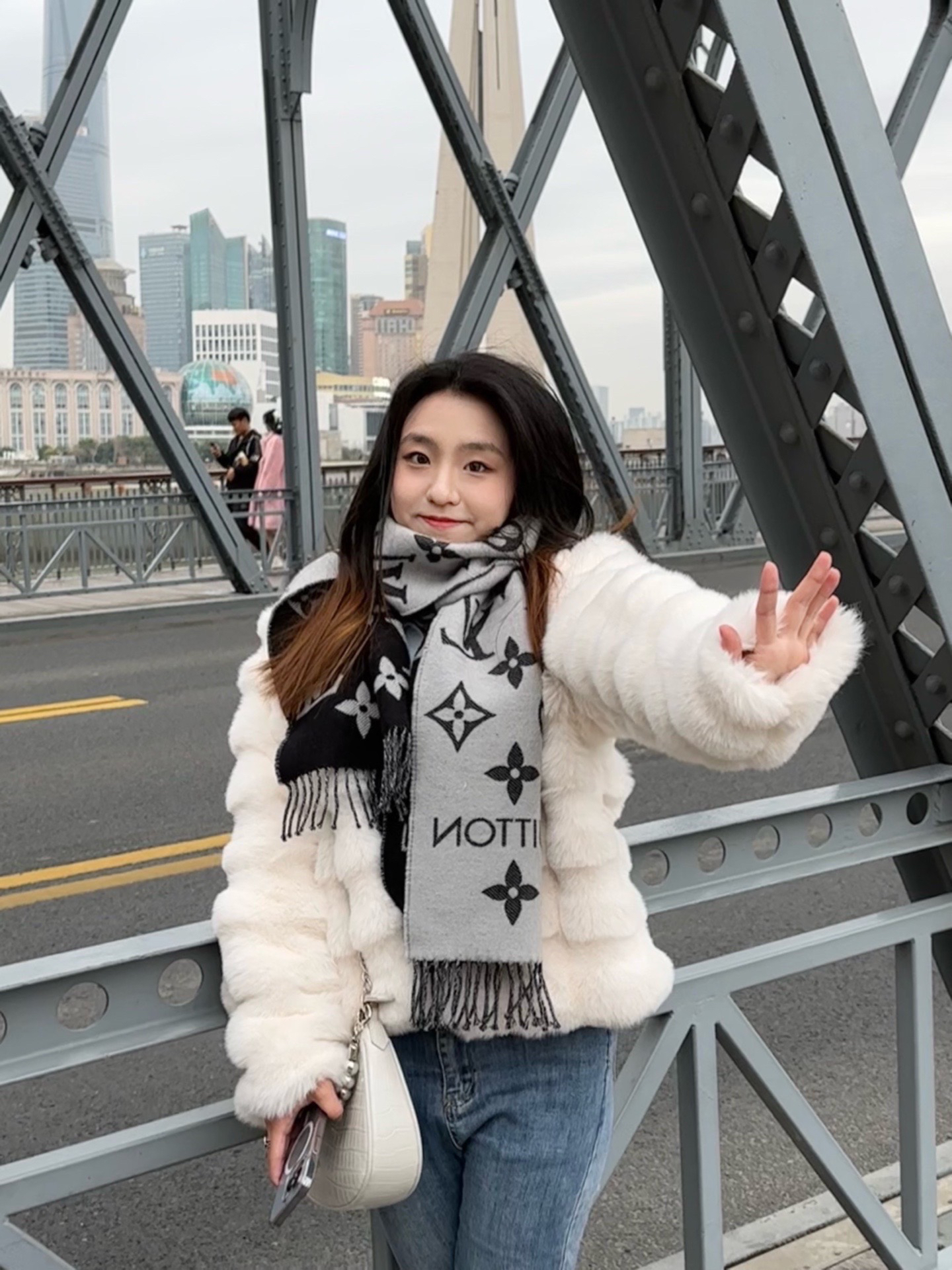近期风大的Lv羊毛围巾，你DNA动了吗