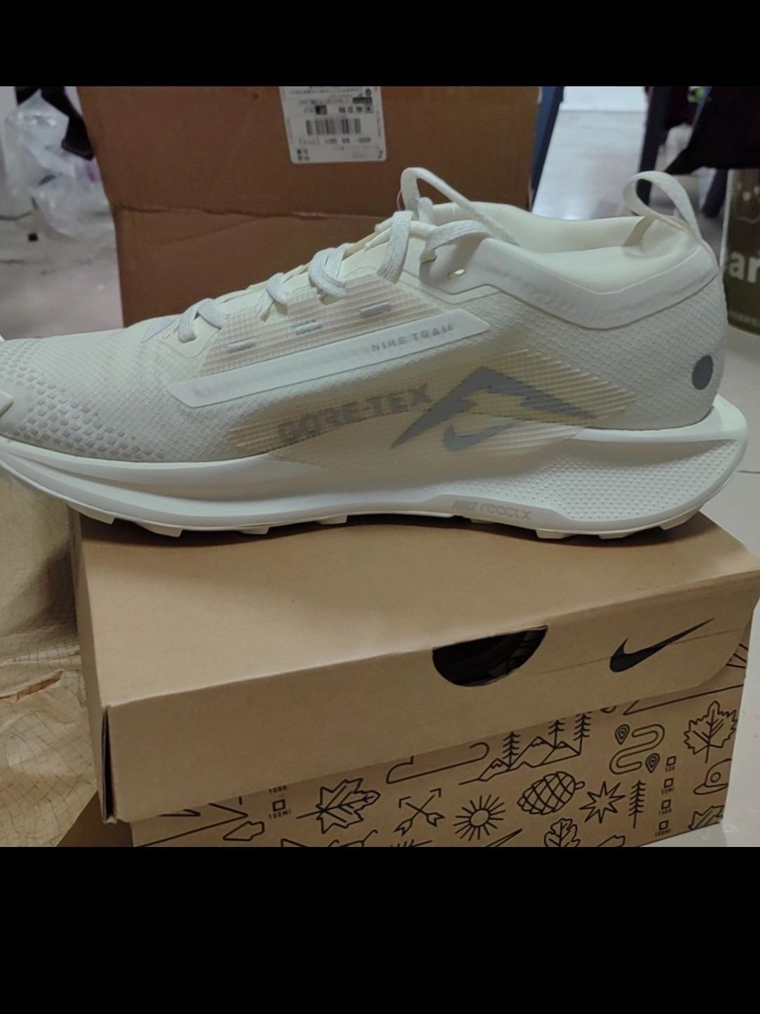 Nike越野跑步鞋太帅啦！