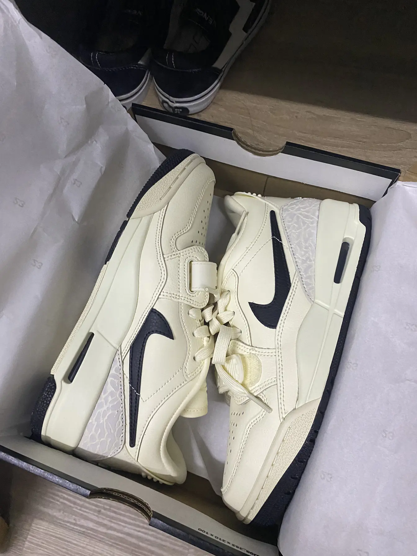aj312上新女鞋奶白色