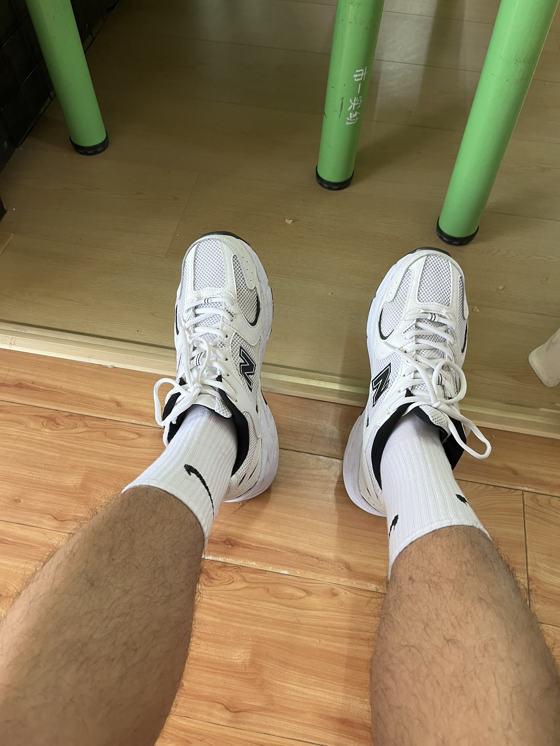 New Balance 2002R 舒适缓震 防滑耐磨 透气 复古拼接 跑鞋 浅灰色