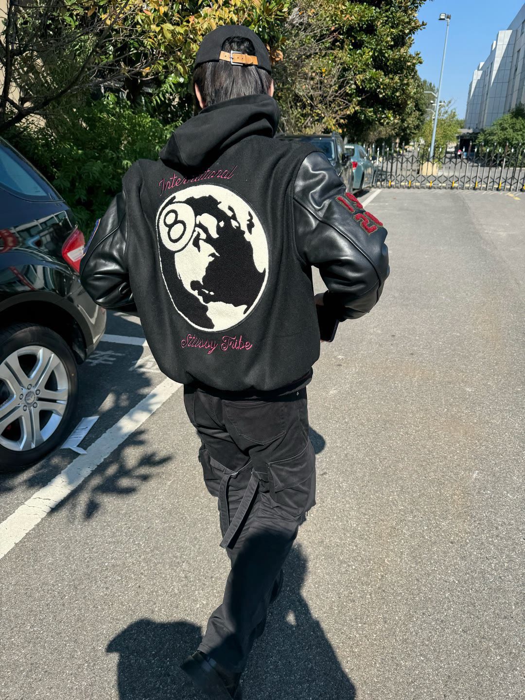 后来同样的誓言和承诺 你转头就讲给了别人