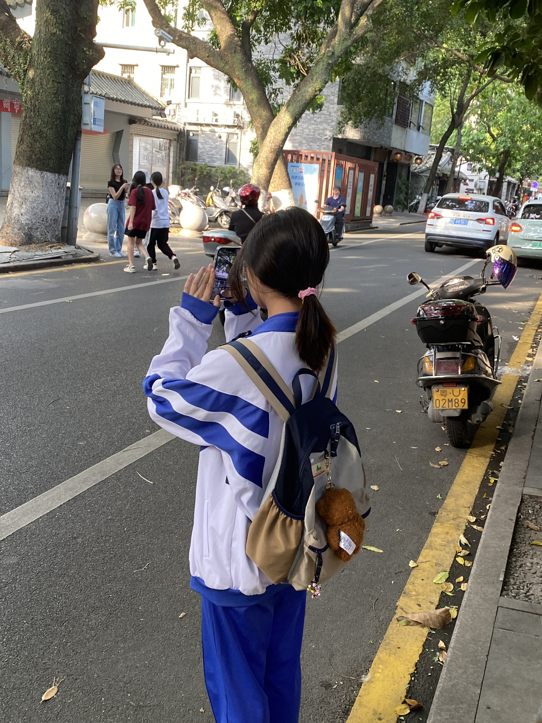 大家不要放过这个巧克力小书包！
