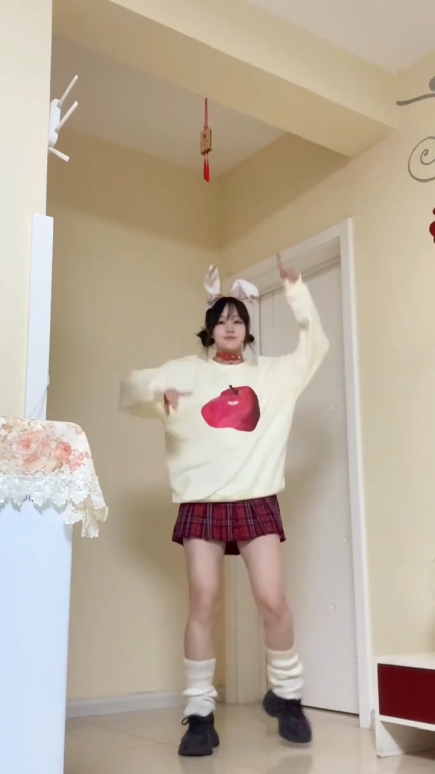 跳舞穿搭分享9️⃣可爱的衣服配可爱的舞～
