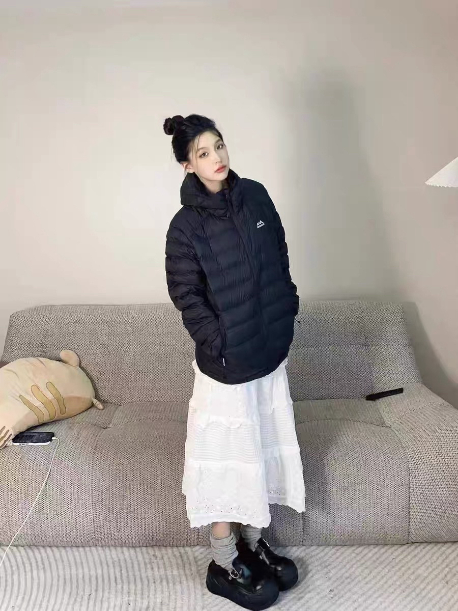 高质量冬日羽绒服