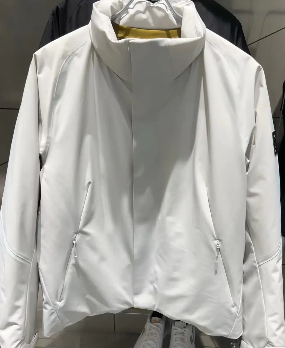 迪桑特羽绒服