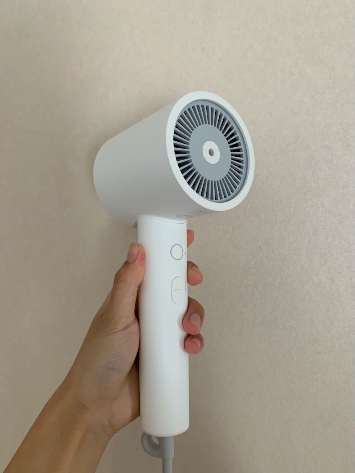 终于找到适合学生党的吹风机了