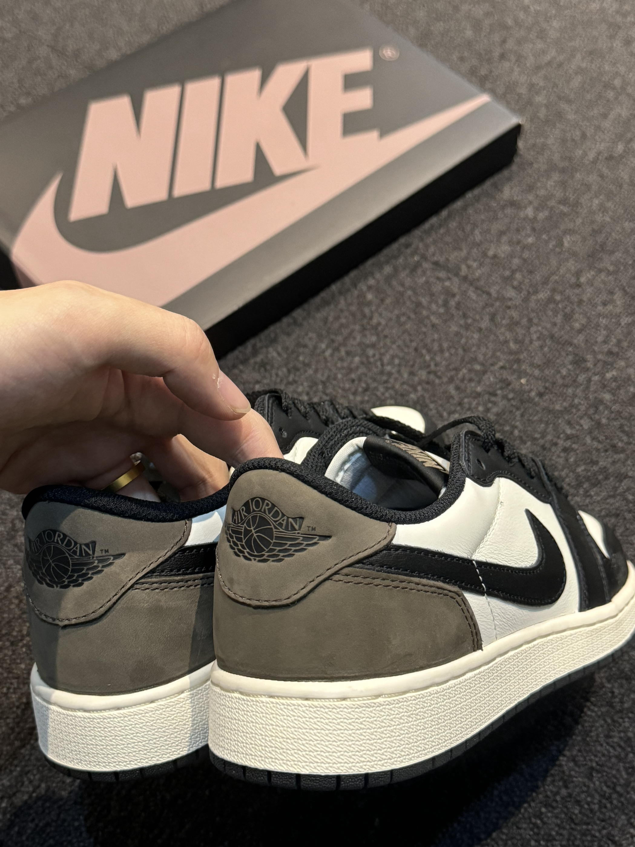 AJ1 摩卡 比倒钩还顶这次这低帮摩卡颜值真的好绝❕❕