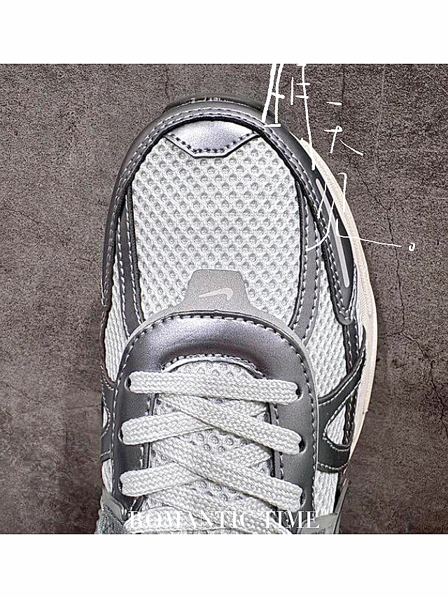 真的百搭到不行!Nike V2K Run | 我的时尚运动搭子