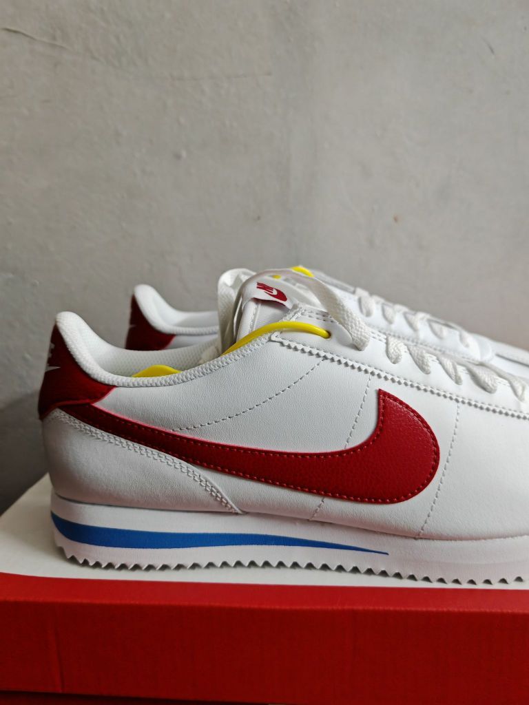 经典面包鞋依旧让人惊艳!它致敬 Nike 经典